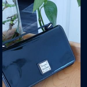 Dooney and Bourke wallet